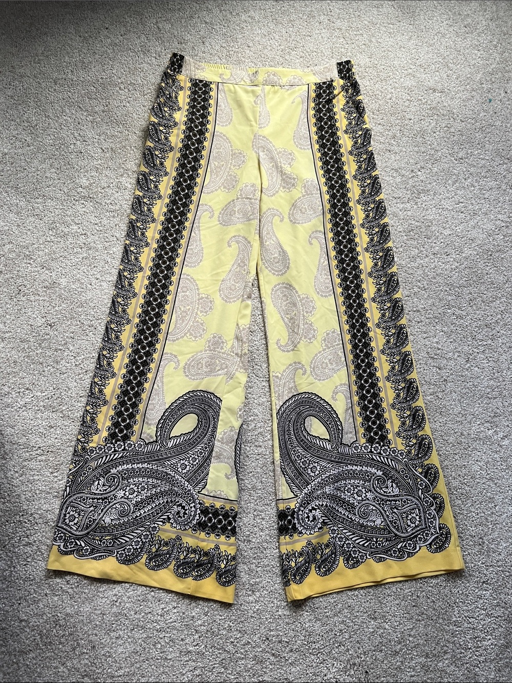 New York & Company Yellow Paisley Wide-Leg Pants with Black Border
